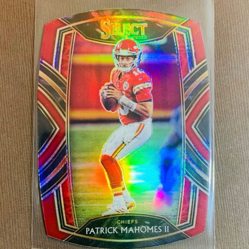 🔥PATRICK MAHOMES REFRACTOR RED DIE CUT ~ 2020 PANINI SELECT FOOTBALL… - Picture 2 of 5